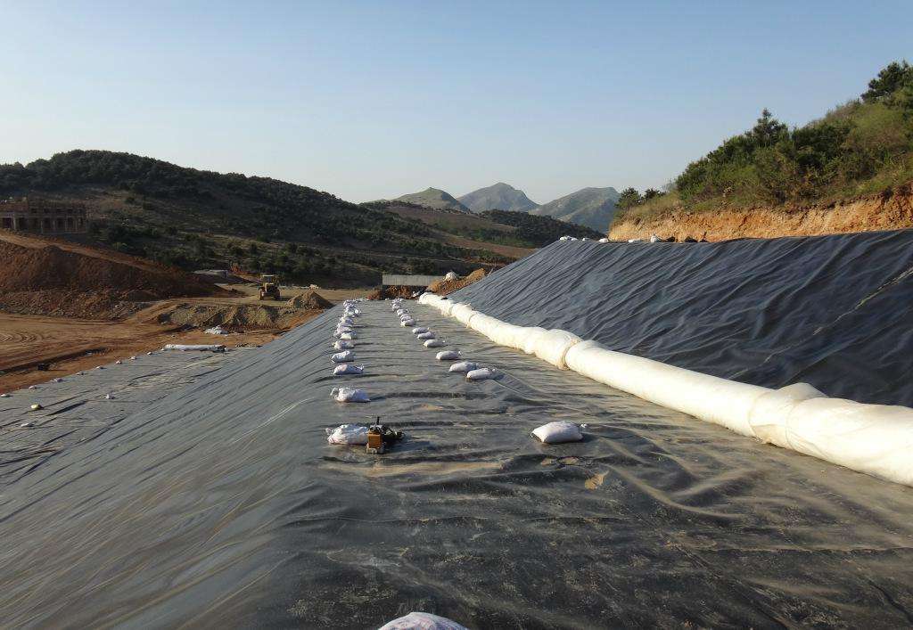 矿山土质边坡hdpe橙子视频app在线下载膜护坡步骤