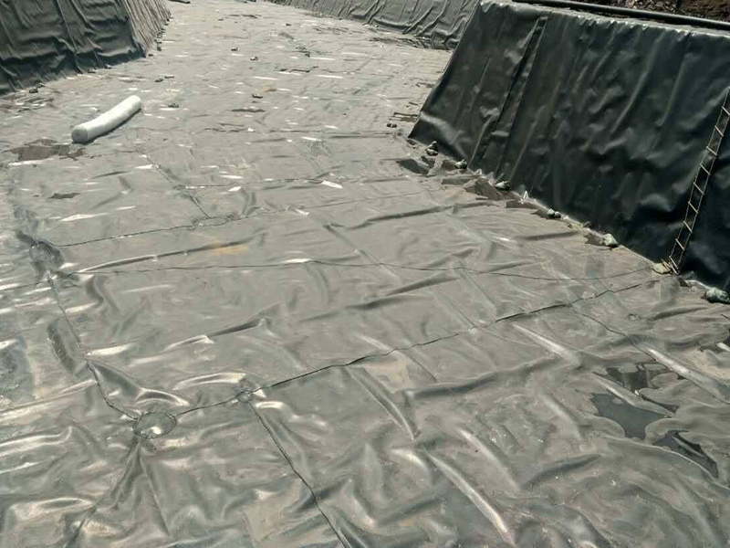 大型钢筋混凝土水池与橙子视频app在线下载膜水池工期对比