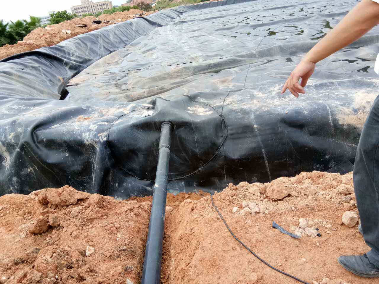橙子视频app在线下载膜在强透水地基充砂管袋围堰施工中的应用